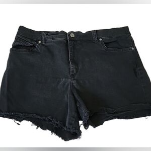 Vintage Gloria Vanderbilt Size 14P Women's Black Distressed Cut off Shorts